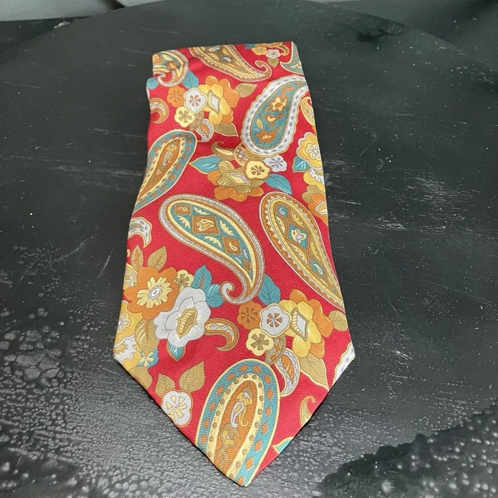 Liberty of London Silk Necktie Red Floral Paisley Print Classic Men's Tie